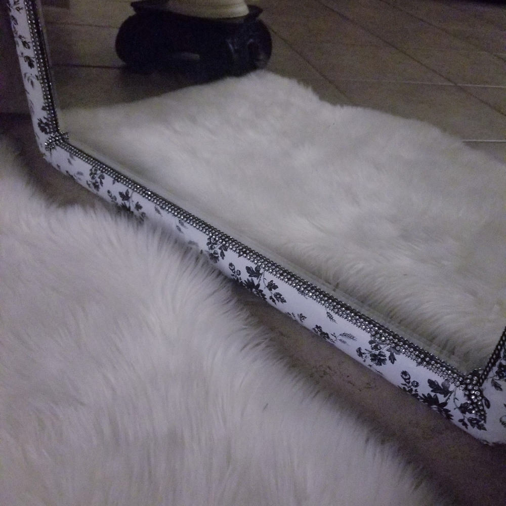 Mirror - Picture 3 of 4